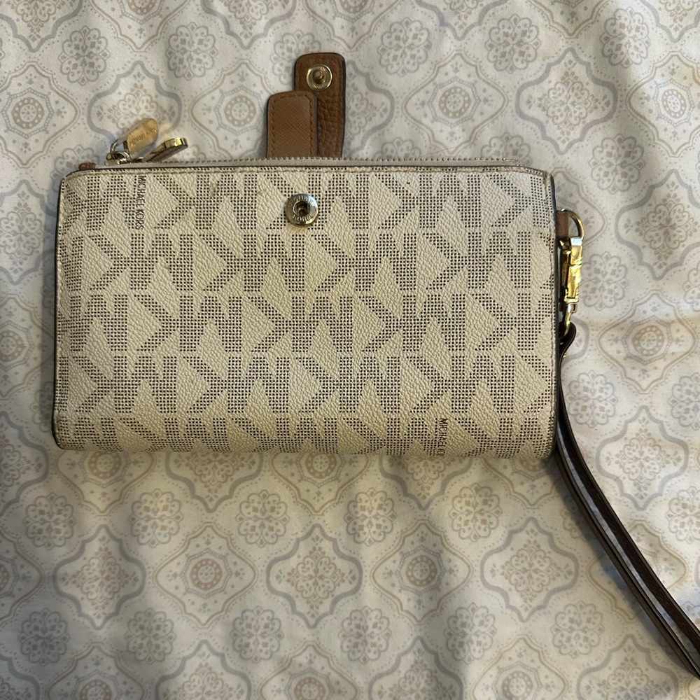 Michael Kors wallet